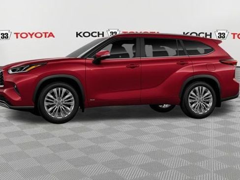 New 2026 Toyota Highlander Platinum image 3