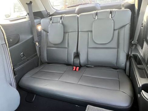 Used 2026 Ford Explorer Active w/ Active Comfort Package image 16