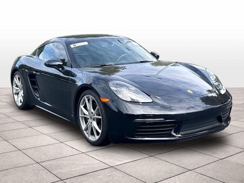 Used 2024 Porsche 718 Cayman RWD image 3
