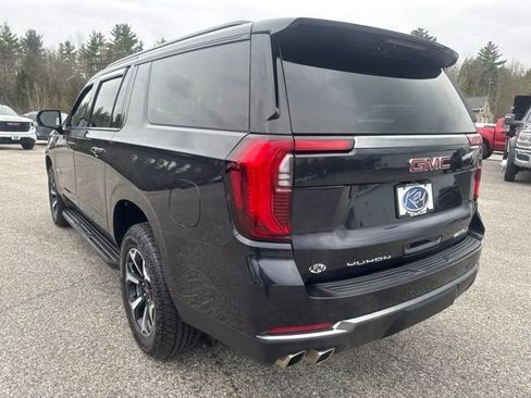 Used 2025 GMC Yukon XL AT4 AWD/4WD image 4