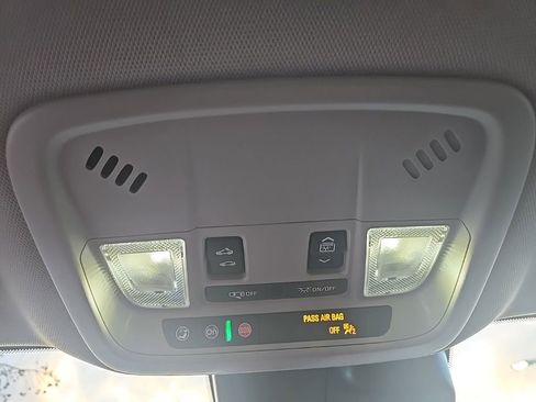 Used 2024 Chevrolet Malibu LT image 33