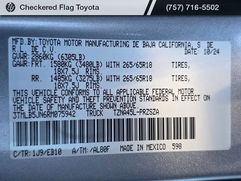 Used 2024 Toyota Tacoma Limited w/ Limited Package (LT) image 23