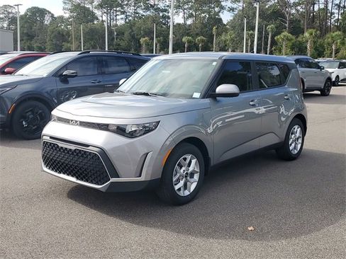 New 2025 Kia Soul LX image 3