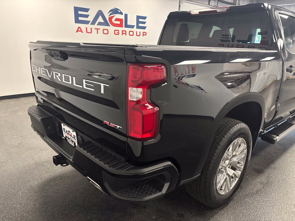Used 2022 Chevrolet Silverado 1500 RST AWD/4WD image 13