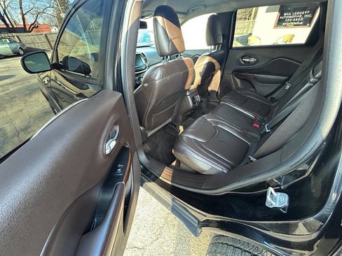 Used 2014 Jeep Cherokee Trailhawk image 7