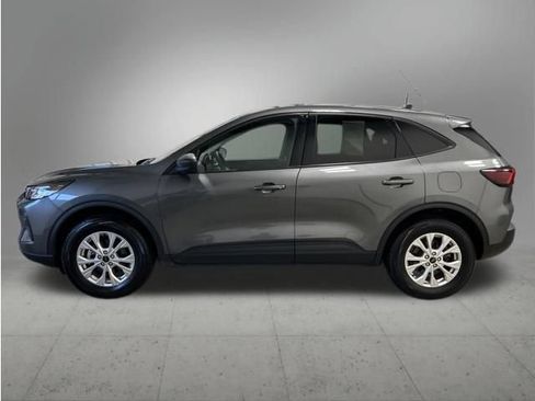 Used 2025 Ford Escape Active AWD/4WD image 2