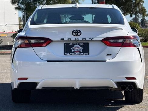Used 2024 Toyota Camry SE FWD image 5