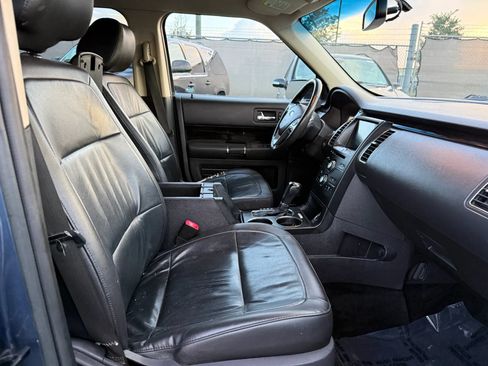 Used 2018 Ford Flex SEL w/ Equipment Group 202A FWD image 18