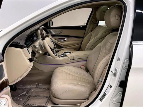 Used 2016 Mercedes-Benz S 550 Sedan image 8