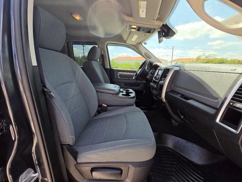 Used 2015 RAM 1500 Classic SLT RWD image 24