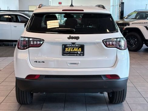 New 2026 Jeep Compass Latitude AWD/4WD image 5