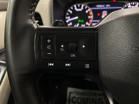 Used 2025 Nissan Rogue SV image 16