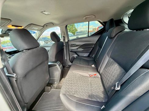 Used 2023 Nissan Kicks SV FWD image 32
