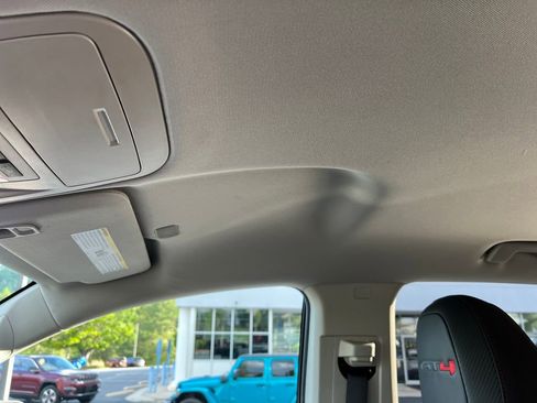Used 2021 GMC Canyon AT4 AWD/4WD image 25