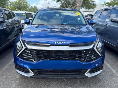 Certified 2023 Kia Sportage EX image 9