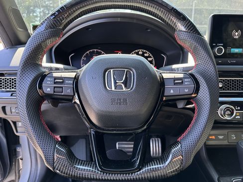 Used 2025 Honda Civic Sport image 6