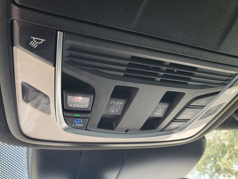 Certified 2025 Acura RDX SH-AWD image 31