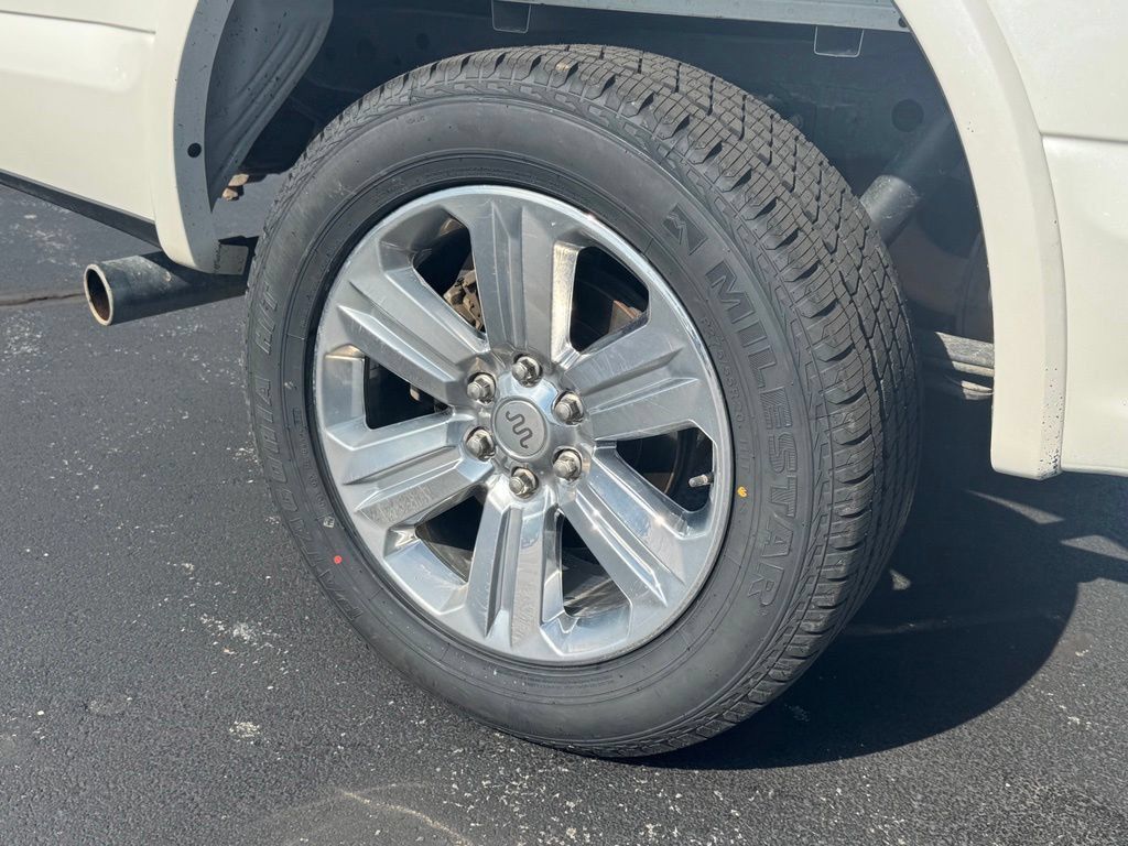 Used 2019 Ford F150 King Ranch w/ Equipment Group 601A Luxury AWD/4WD image 24