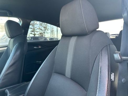 Used 2020 Honda Civic Sport image 11