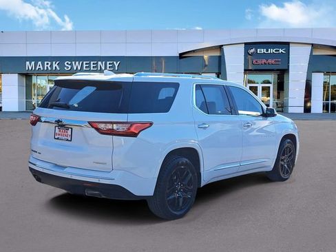 Used 2020 Chevrolet Traverse Premier w/ LPO, Midnight Edition image 28