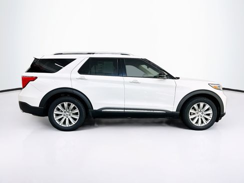 Used 2022 Ford Explorer Limited w/ Equipment Group 301A AWD/4WD image 10