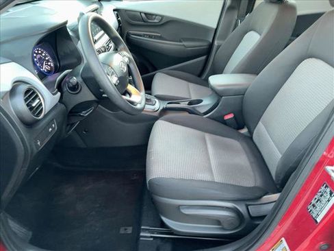 Used 2019 Hyundai Kona SE image 16