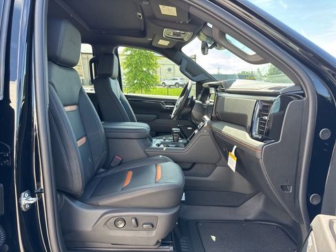 New 2026 GMC Sierra 1500 AT4 w/ AT4 Premium Package AWD/4WD image 19