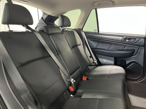 Used 2019 Subaru Outback 3.6R Limited w/ Popular Package #2 AWD/4WD image 13