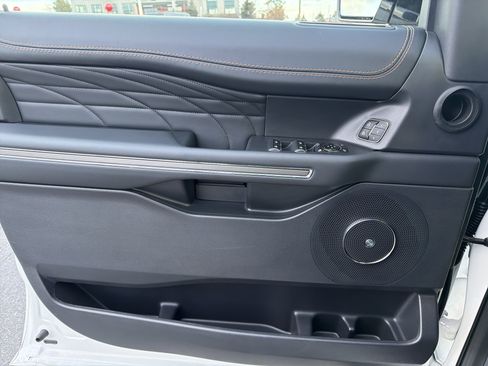 Used 2024 Ford Expedition Max Platinum image 16