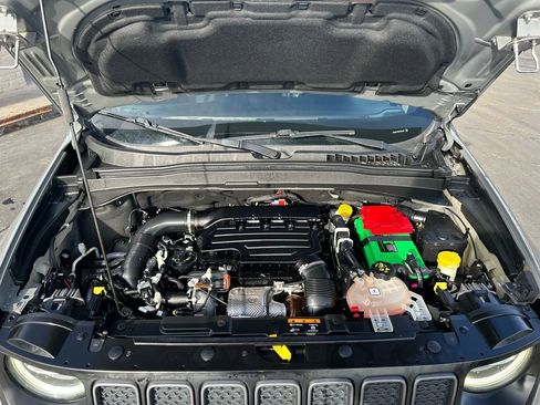 Used 2020 Jeep Renegade Trailhawk w/ Cold Weather Group image 25