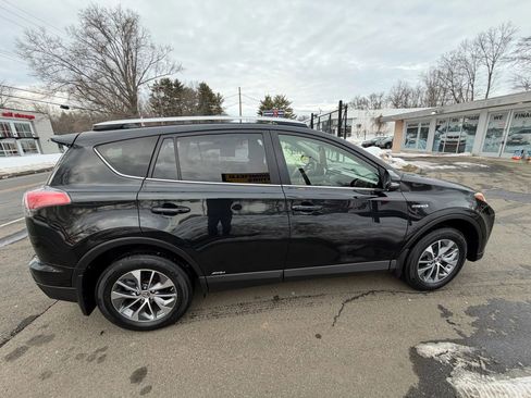 Used 2016 Toyota RAV4 XLE image 4