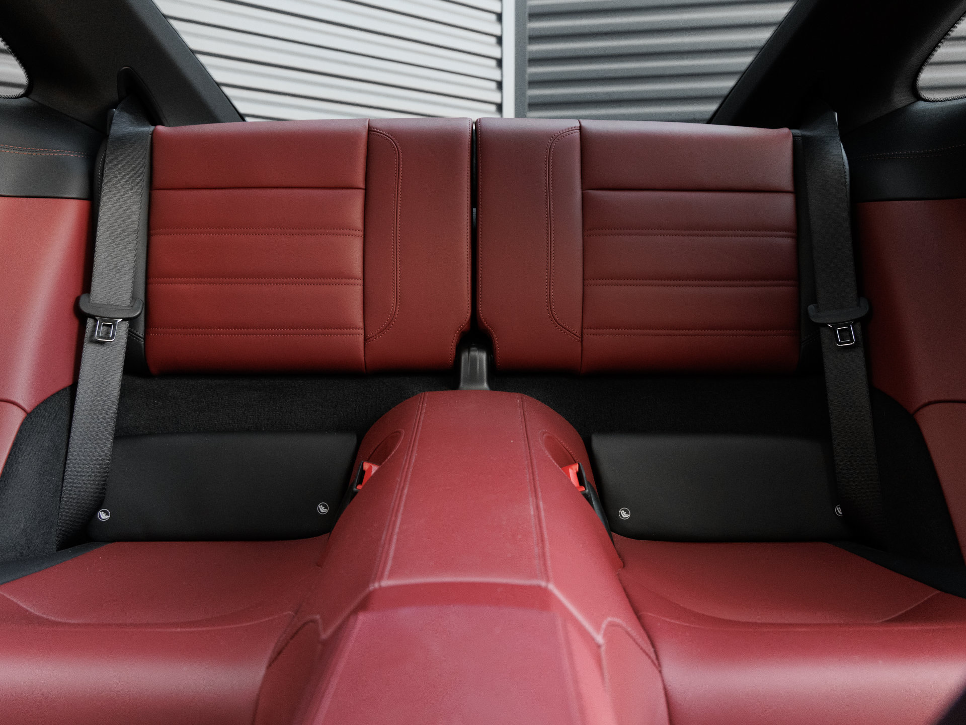 Certified 2025 Porsche 911 Carrera RWD image 27