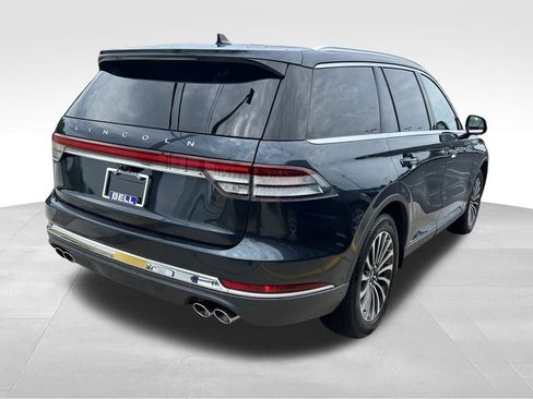 Used 2023 Lincoln Aviator Reserve w/ Equipment Group 201A image 9