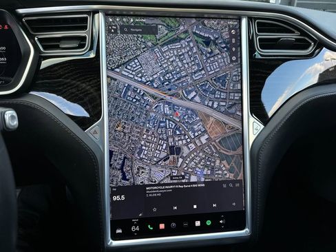 Used 2017 Tesla Model S 75 image 18