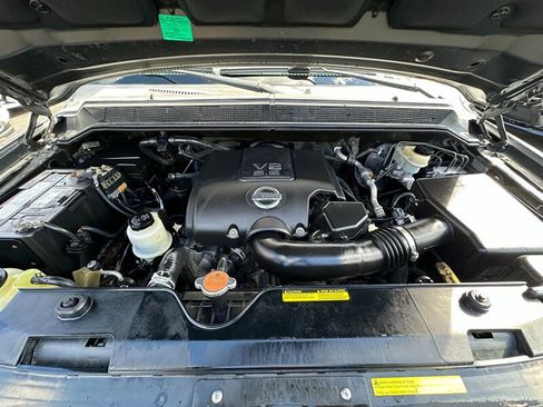 Used 2007 Nissan Titan SE image 10