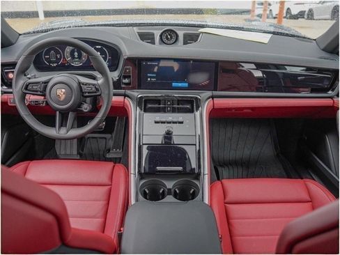 New 2025 Porsche Panamera 4 image 31