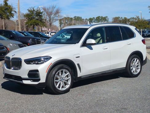 Used 2022 BMW X5 xDrive45e image 1