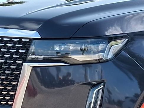 Certified 2023 Cadillac Escalade Premium Luxury w/ Performance Package AWD/4WD image 6