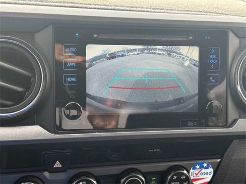 Used 2018 Toyota Tacoma TRD Sport image 35