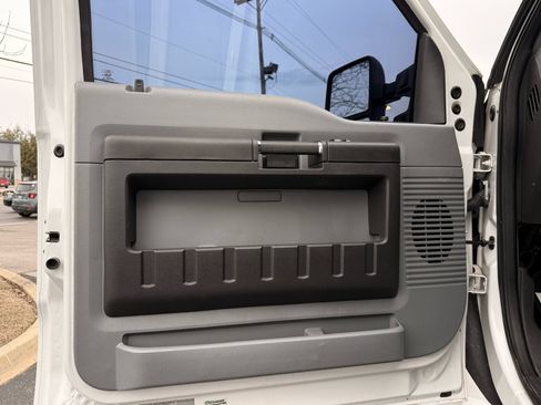 Used 2012 Ford F650 2WD Crew Cab Super Duty image 47