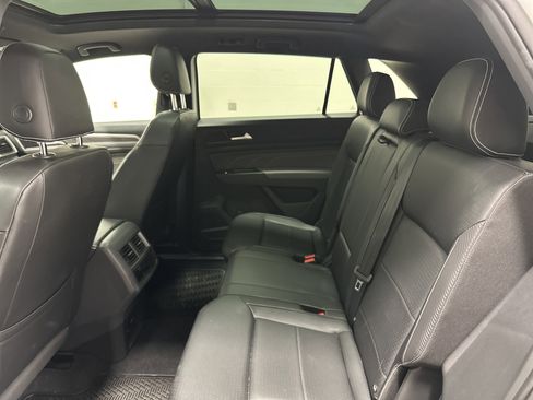 Used 2021 Volkswagen Atlas Cross Sport SE AWD/4WD image 31