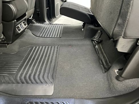 Used 2023 Chevrolet Silverado 1500 LT image 14