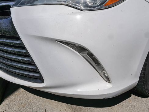 Used 2017 Toyota Camry LE FWD image 3