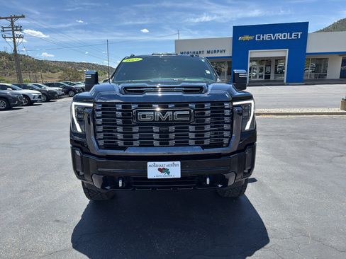 Used 2024 GMC Sierra 3500 Denali Ultimate AWD/4WD image 2