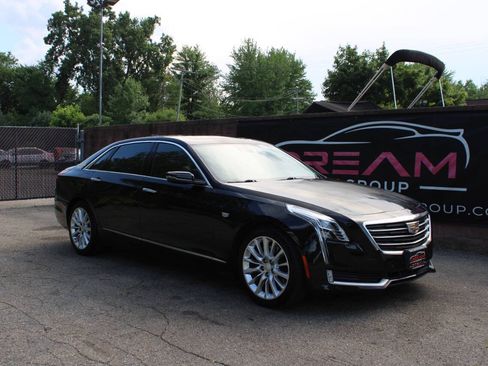 Used 2017 Cadillac CT6 Luxury AWD/4WD image 4
