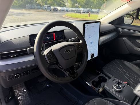 Used 2023 Ford Mustang Mach-E Select RWD image 14