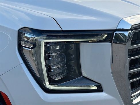 Used 2022 GMC Yukon SLT w/ SLT Luxury Package image 36