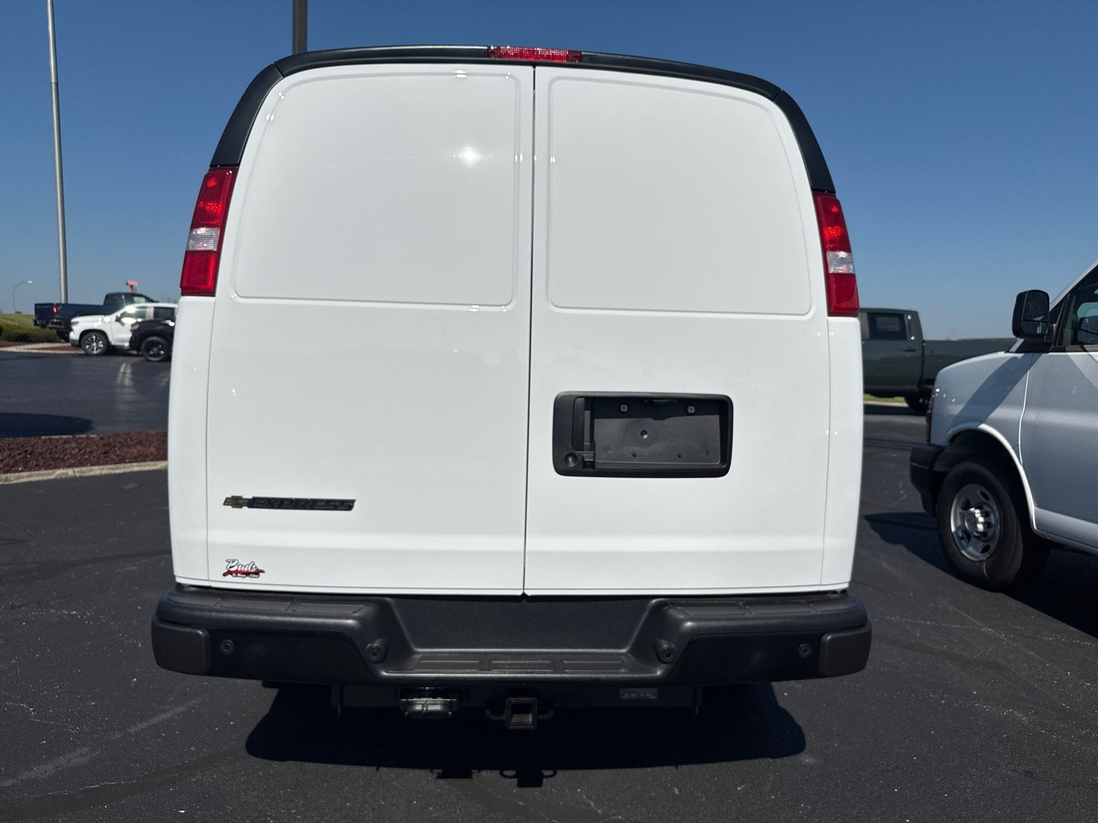 New 2025 Chevrolet Express 2500 Extended w/ Enhanced Convenience Package RWD image 11