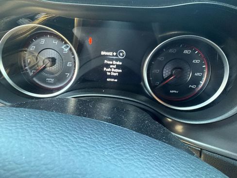 Used 2023 Dodge Charger SXT RWD image 7