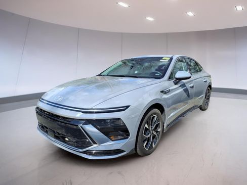 Used 2024 Hyundai Sonata SEL image 2